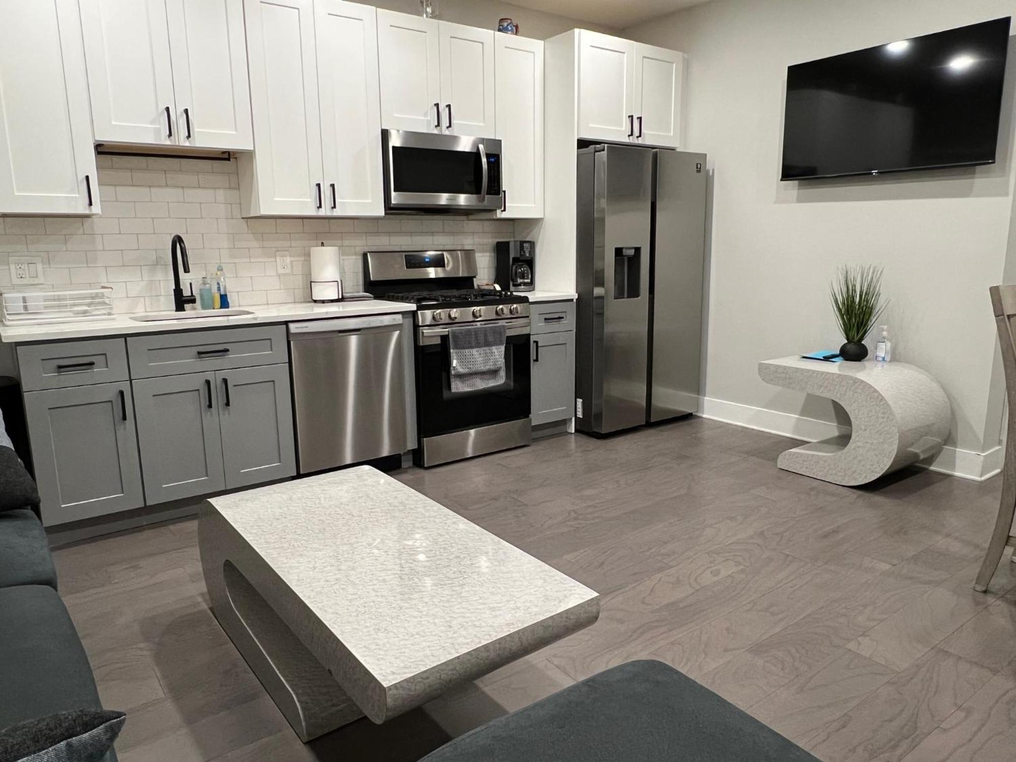 Charming 3Br 2Ba With Private Patio Leilighet Philadelphia Eksteriør bilde