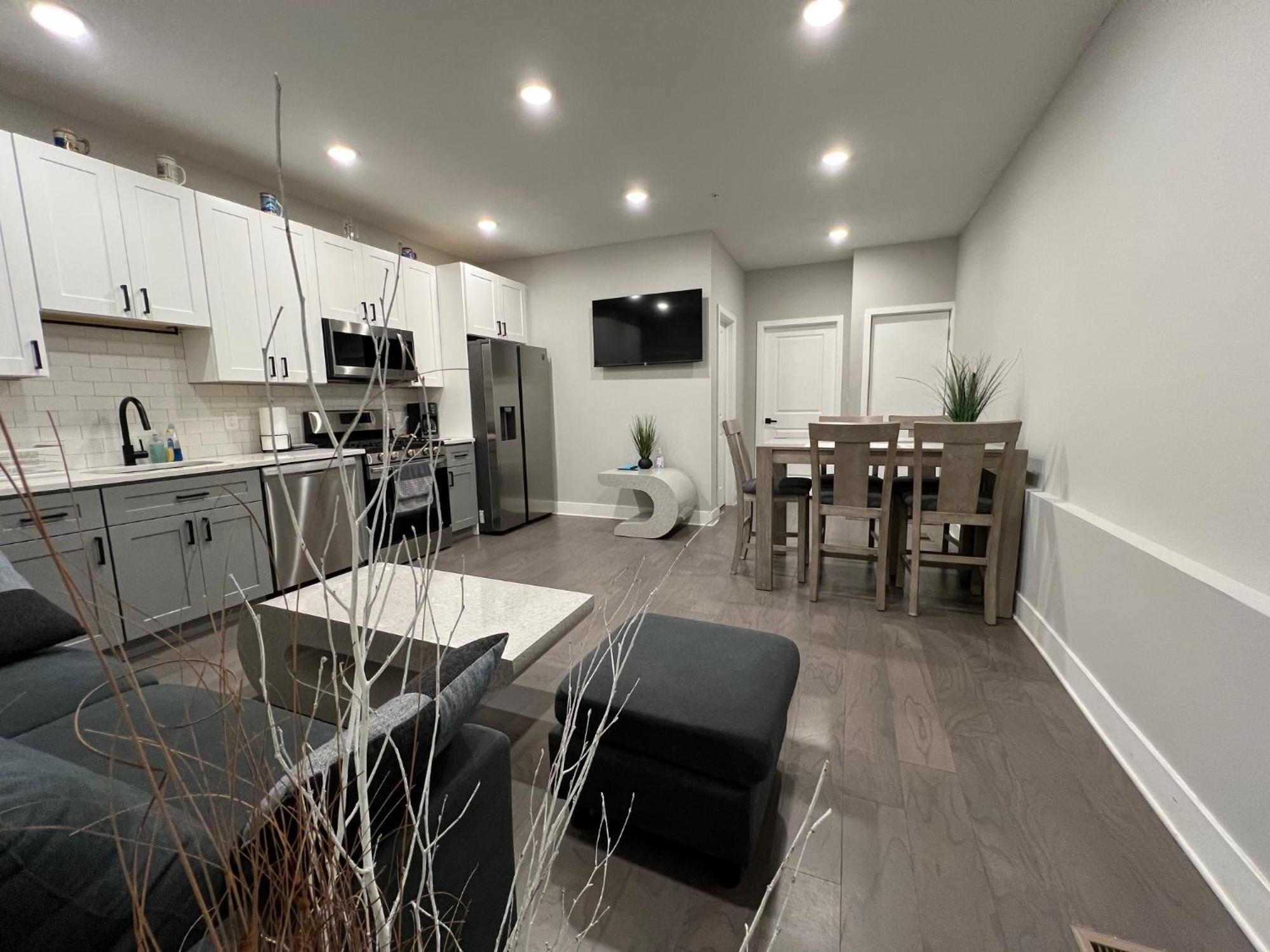 Charming 3Br 2Ba With Private Patio Leilighet Philadelphia Eksteriør bilde